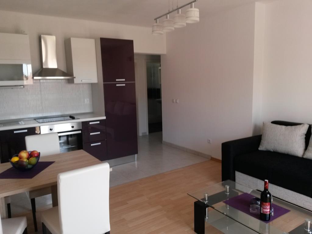 Apartments Josipa & Niki Vodice Ruang foto