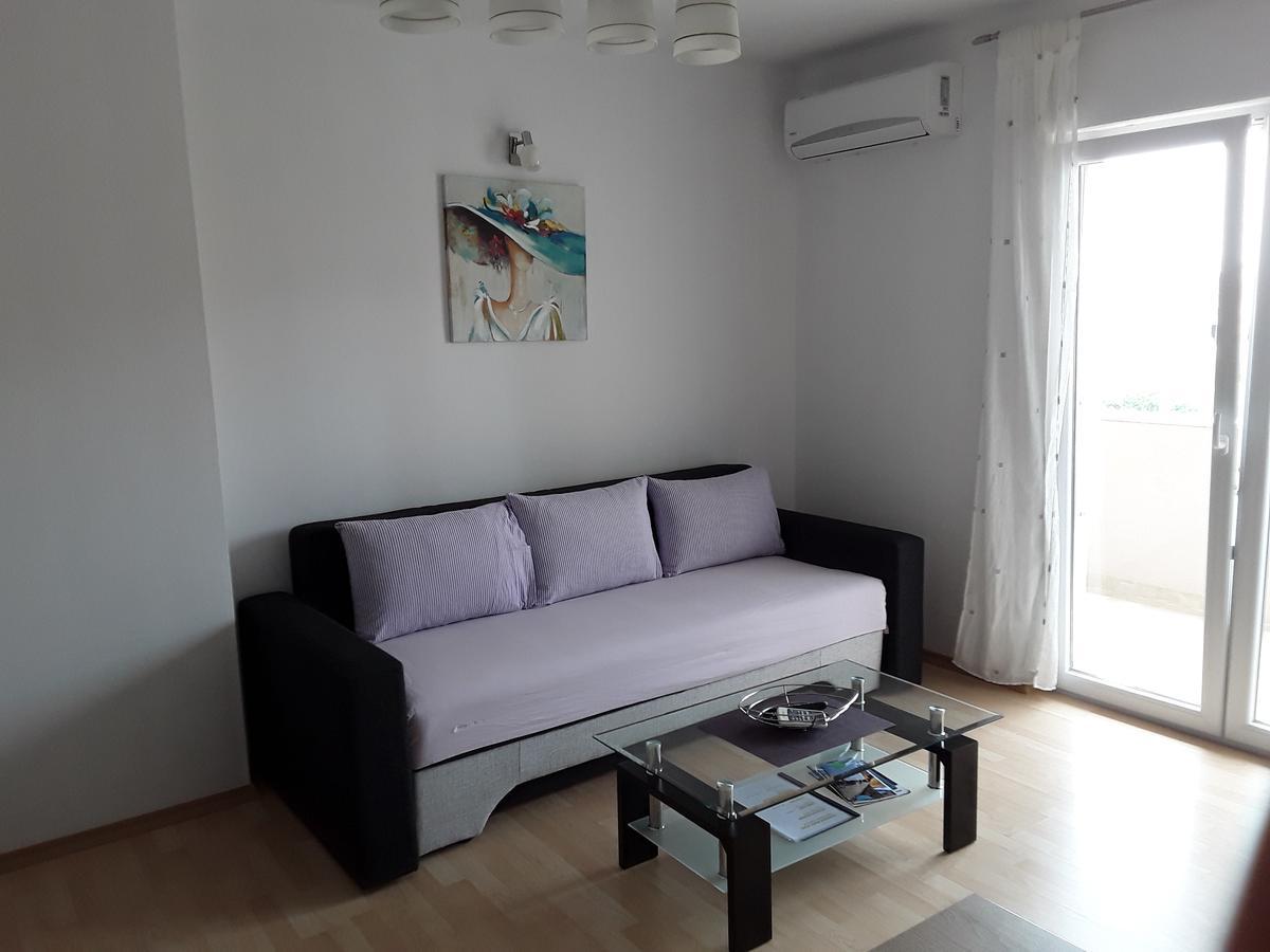 Apartments Josipa & Niki Vodice Bagian luar foto